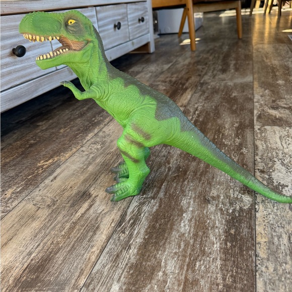 Maidenhead rubber dinosaur toys, green Tyrannosaurus Rex and a tan Velociraptor - Picture 3 of 10
